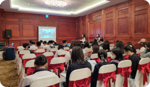 <b>Hội thảo và các chương trình đào tạo doanh nghiệp</b> Viện Quản trị Tài chính AFC cam kết cung cấp dịch vụ đào tạo và cơ sở vật chất theo tiêu chuẩn Châu Âu